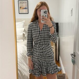Veronica Beard Black and White Plaid Long Sleeve Dress